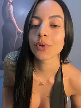 Elamesmamorena online show from 17, 6, 2026