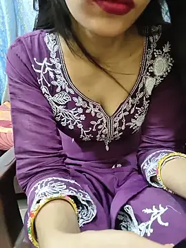 Snapshot of priya_sharma02 chatting on 31, 5, 2026 priya sharma02 online show from 31, 5, 2026