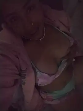 Aisha 09 online show from 24, 6, 2026