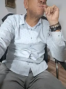latinmartin73 online show from 10, 6, 2026