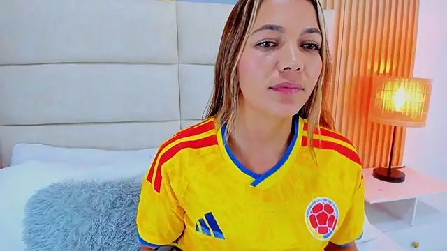 Mia Malkovaa  online show from 23, 6, 2026