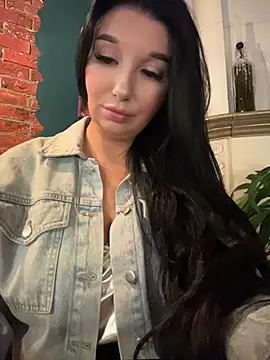 Tisha Busty online show from 6, 6, 2026
