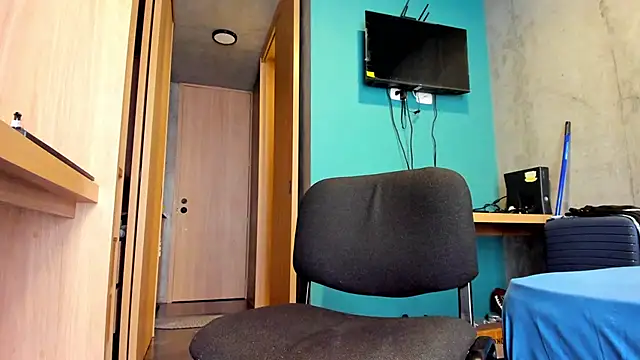 Huge latin cock online show from 11, 6, 2026