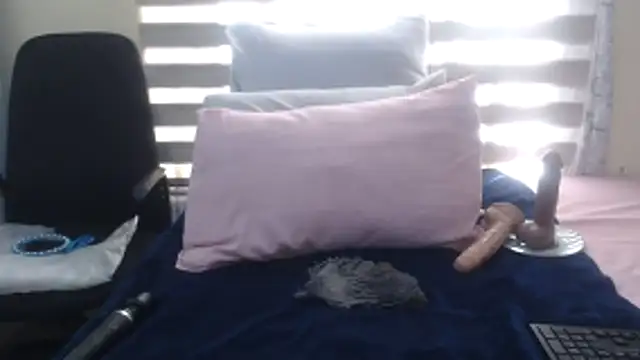 Foxybrownxx1 online show from 16, 6, 2026