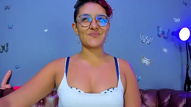 Kaira mosse online show from 12, 6, 2026