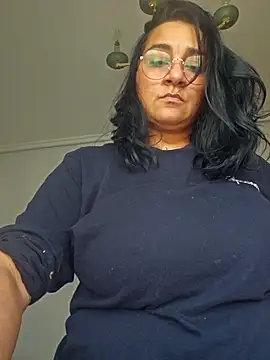 paulinaDiaz1 online show from 11, 5, 2026