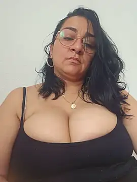 paulinaDiaz1 online show from 12, 5, 2026