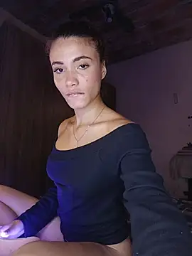 HelenHoltz online show from 17, 6, 2026