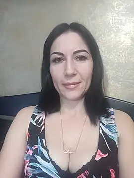 FireLily332 online show from 5, 1, 2025