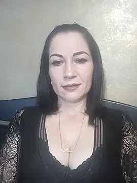 FireLily332 online show from 9, 1, 2025