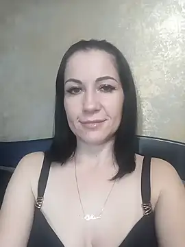FireLily332 online show from 14, 1, 2025