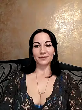 FireLily332 online show from 3, 3, 2025
