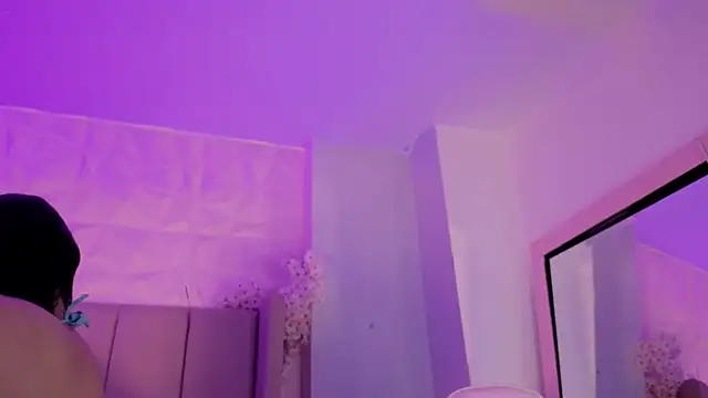 MollyBigBoobs12 online show from 12, 6, 2026
