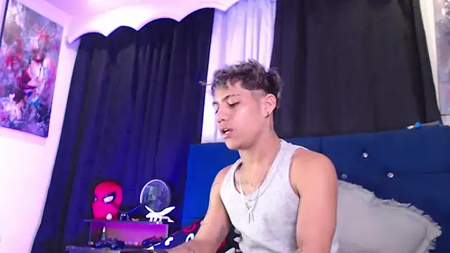 Sexys Boys Hot1 online show from 8, 6, 2026