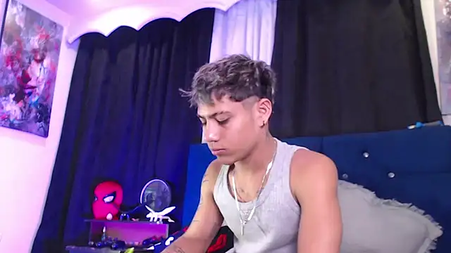Sexys Boys Hot1 online show from 8, 6, 2026
