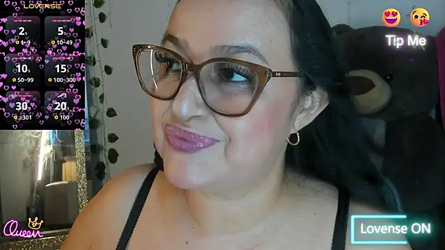 Gia Nahomi online show from 6, 6, 2026