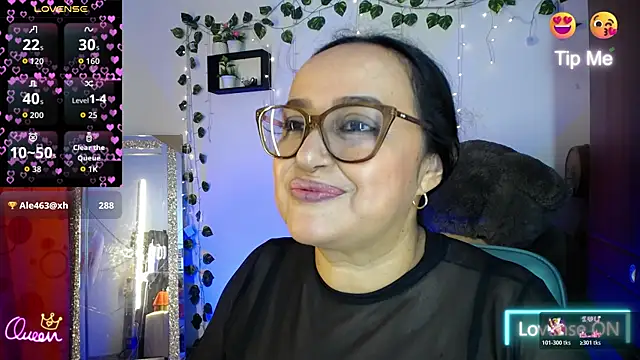 Gia Nahomi online show from 17, 6, 2026