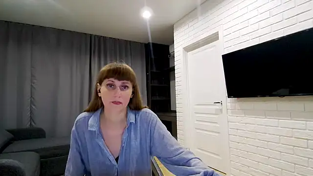 Daniella Lorente online show from 13, 5, 2026