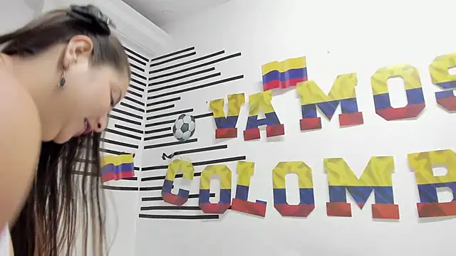 Emawalker  online show from 21, 6, 2026