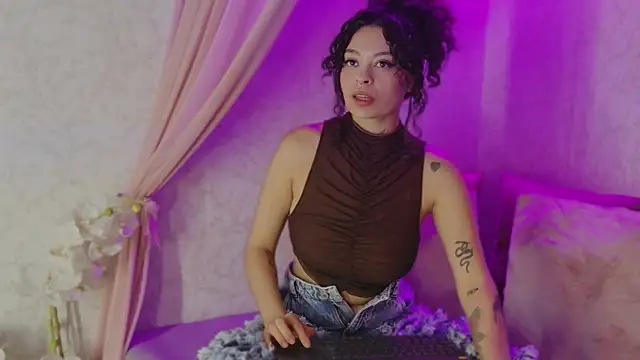 KatherineGomez online show from 15, 6, 2026