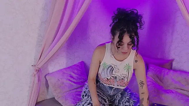 KatherineGomez online show from 18, 6, 2026