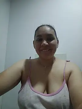 MirandaSoto online show from 14, 6, 2026