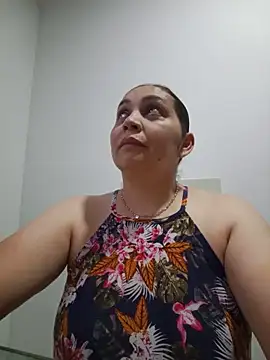MirandaSoto online show from 19, 6, 2026