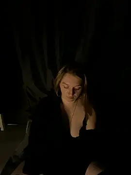 Snapshot of Stoner_BarbieXX chatting on 11, 6, 2026 Stoner BarbieXX online show from 11, 6, 2026