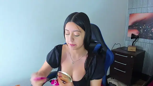 zoe connor19 online show from 6, 6, 2026