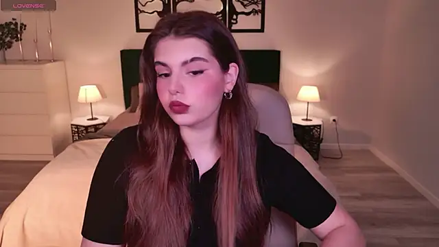 AdeliaKiss online show from 10, 6, 2026