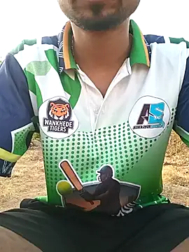Snapshot of Piyush_2024 chatting on 18, 5, 2026 Piyush 2024 online show from 18, 5, 2026