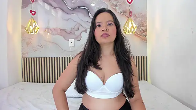 EvelynSweet1 online show from 23, 6, 2026