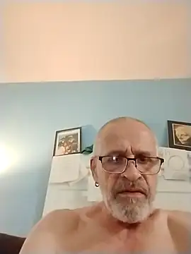 Snapshot of geilerschwanz64 chatting on 7, 5, 2026 geilerschwanz64 online show from 7, 5, 2026