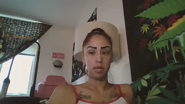 Snapshot of SexiiiMexiii chatting on 12, 1, 2025 SexiiiMexiii online show from 12, 1, 2025