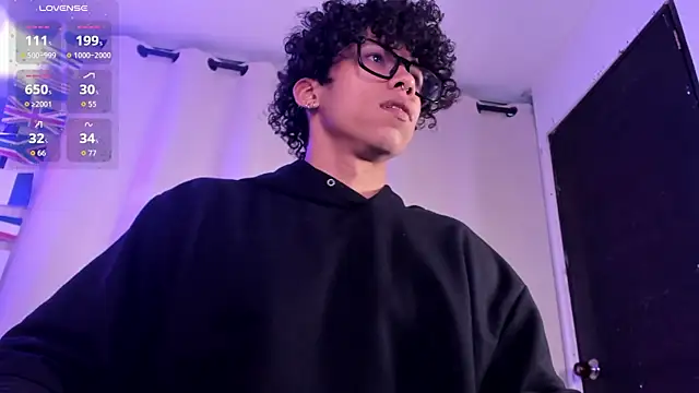 Snapshot of AkazaBoy_ chatting on 12, 6, 2026 AkazaBoy online show from 12, 6, 2026