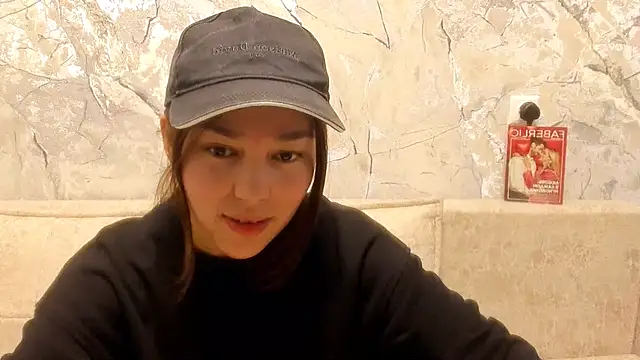 LunaXmii online show from 23, 4, 2026