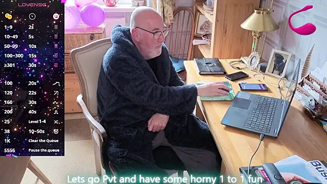 Adamdaddybear online show from 17, 6, 2026