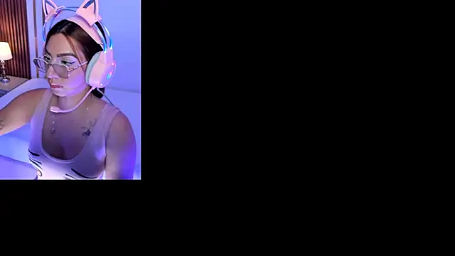 CamilaVegas  online show from 15, 6, 2026