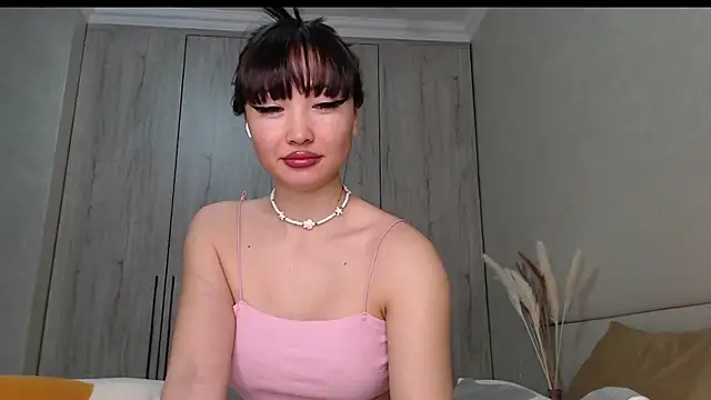 MiaRie online show from 8, 6, 2026