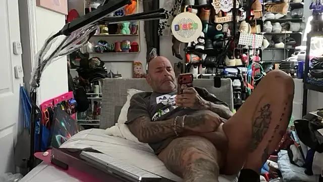 joeytatts66 online show from 21, 6, 2026
