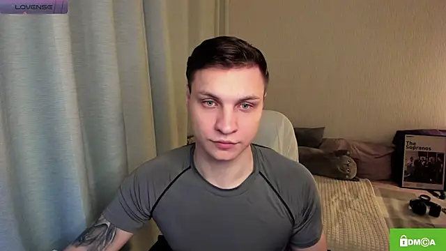 handsome guy01 online show from 21, 5, 2026