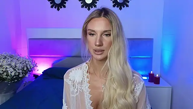 Snapshot of Megan_Kira chatting on 21, 5, 2026 Megan Kira online show from 21, 5, 2026