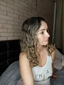 Loly Horny online show from 2, 6, 2026