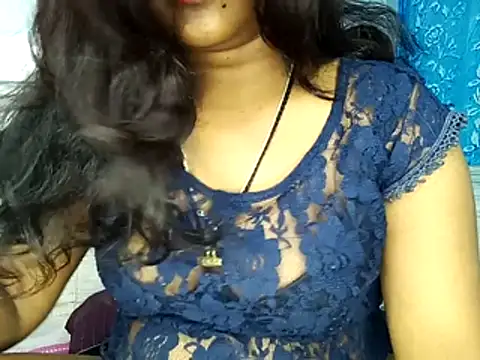 Snapshot of Muktha chatting on 26, 10, 2025 Muktha online show from 26, 10, 2025