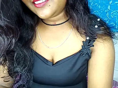 Snapshot of Muktha chatting on 21, 11, 2025 Muktha online show from 21, 11, 2025
