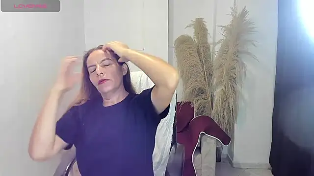 Milf karlye online show from 14, 6, 2026