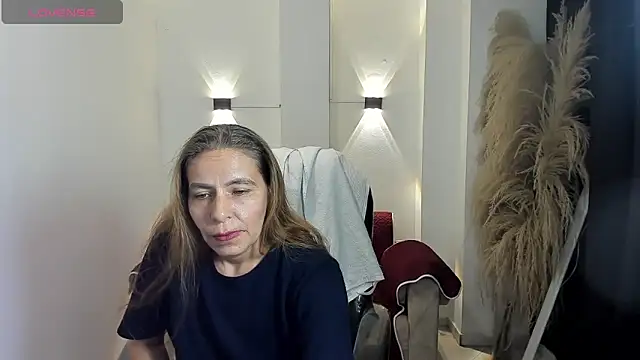 Milf karlye online show from 19, 6, 2026