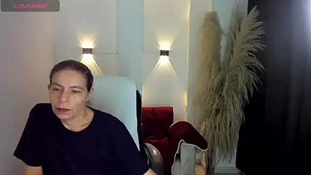 Milf karlye online show from 22, 6, 2026