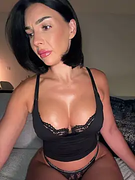 krissiswrld- online show from 23, 6, 2026