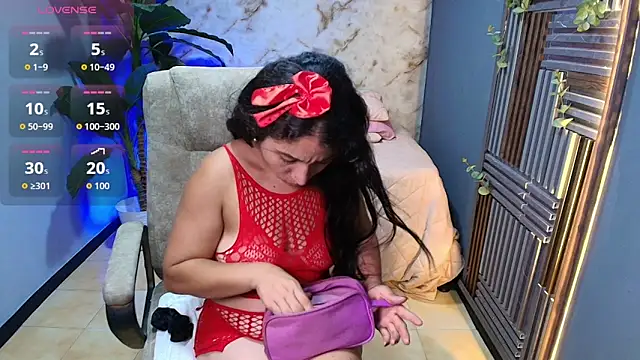 jennaa milf  online show from 22, 6, 2026
